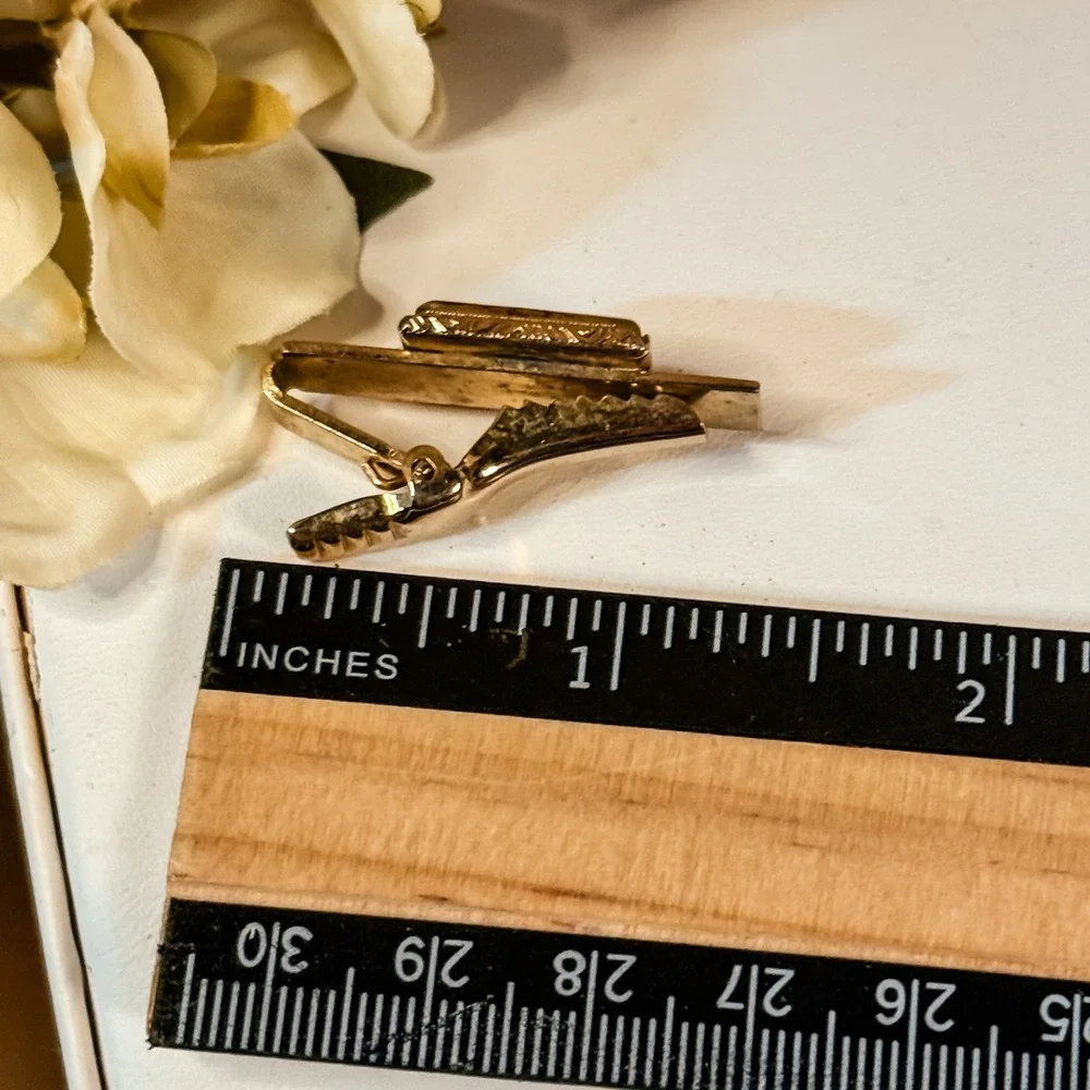 N/A vintage gold
